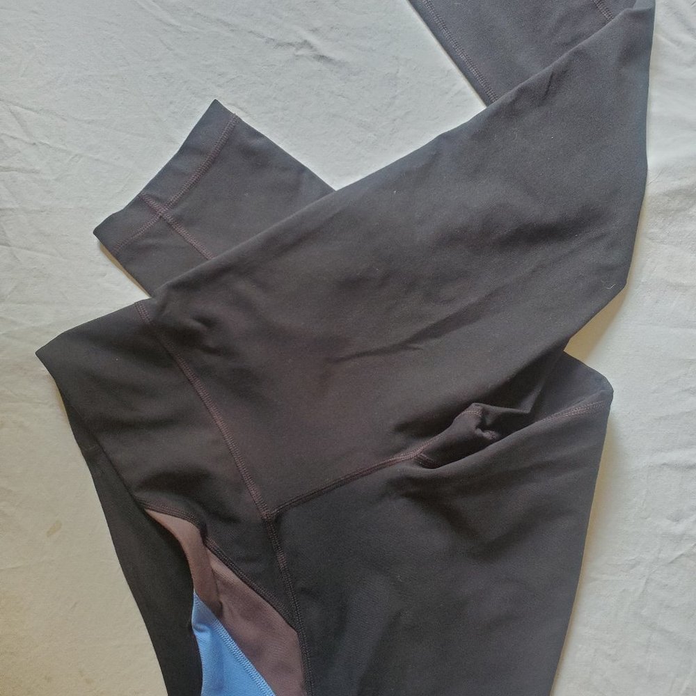 Under Armor All Season Gear Capri Crop Legging